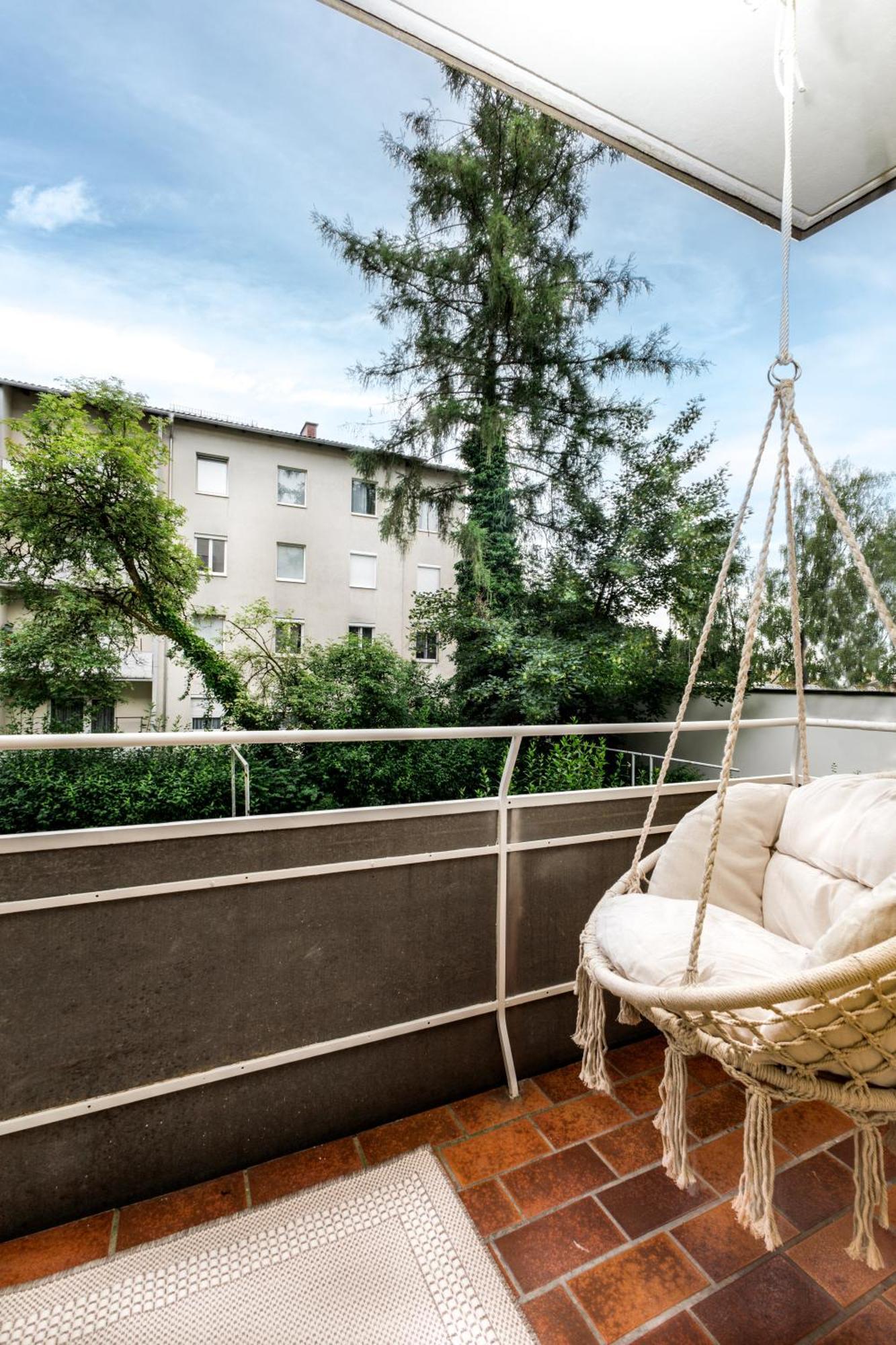 Design-Apartment In Linz Mit Netflix & Balkon Екстер'єр фото